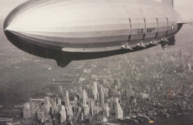 ¿Qué es un dirigible Zeppelin?